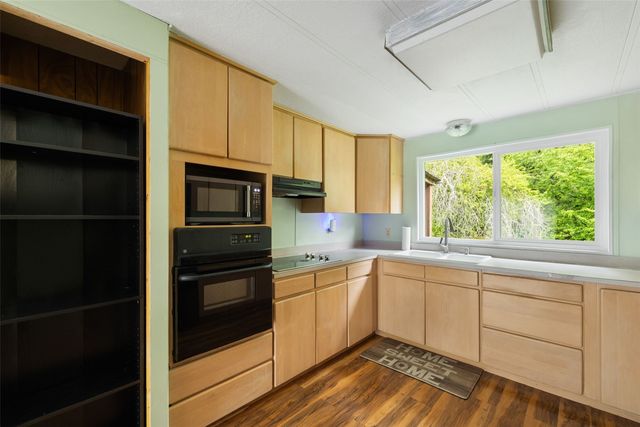 1916 Key Peninsula Highway NW, Lakebay, WA 98349