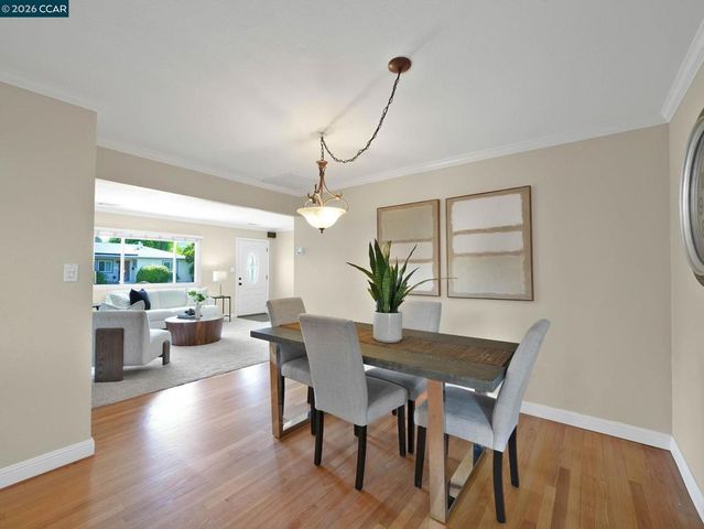 7286 Sheffield Ln, Dublin, CA 94568