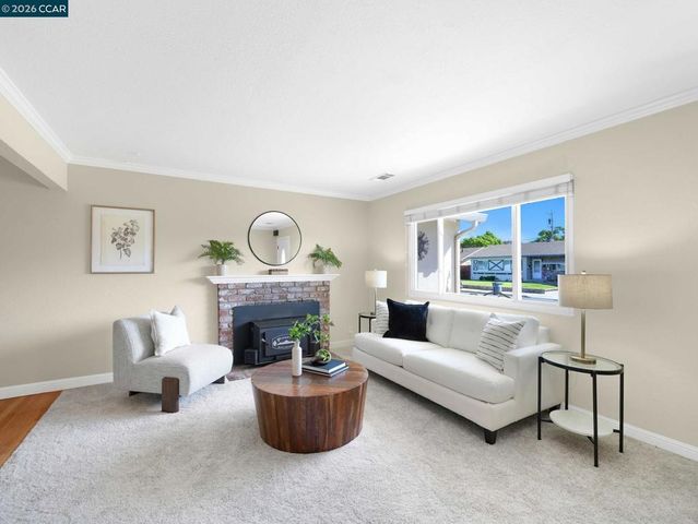 7286 Sheffield Ln, Dublin, CA 94568