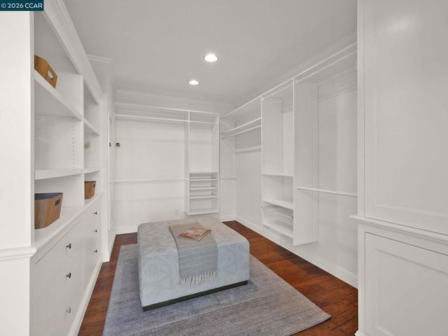 7286 Sheffield Ln, Dublin, CA 94568