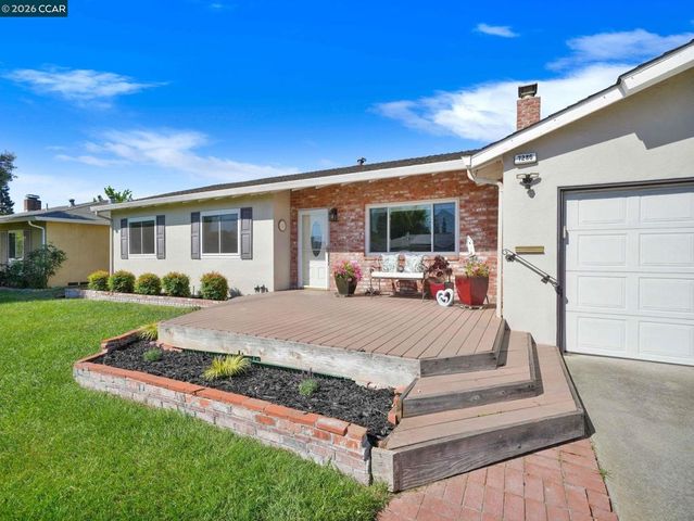 7286 Sheffield Ln, Dublin, CA 94568