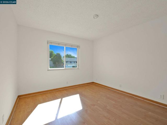 7286 Sheffield Ln, Dublin, CA 94568