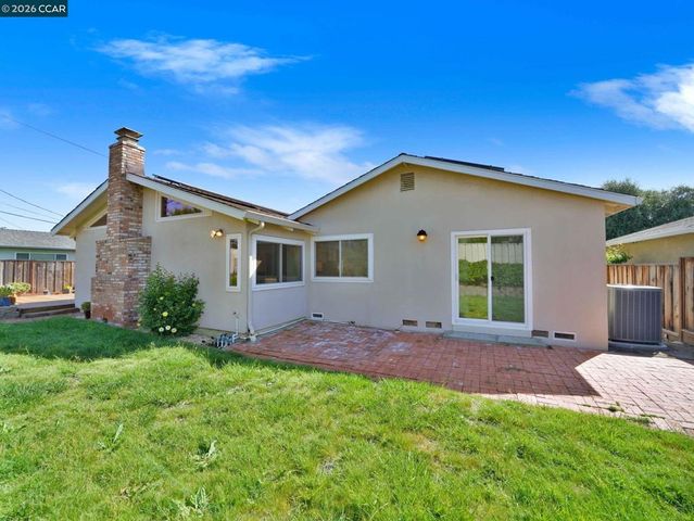 7286 Sheffield Ln, Dublin, CA 94568