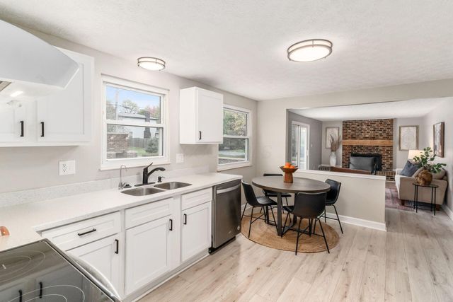 9644 Merry Lane, Pickerington, OH 43147