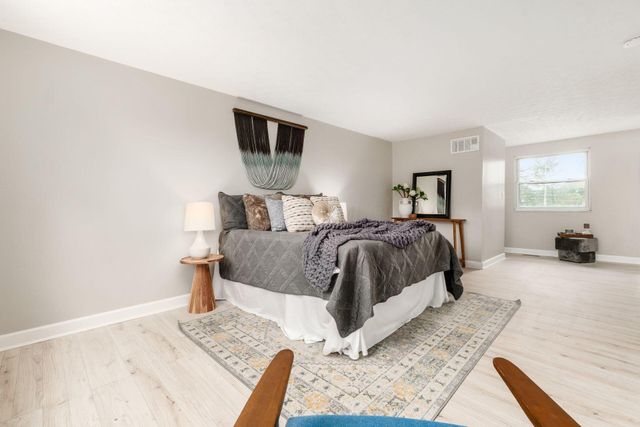 9644 Merry Lane, Pickerington, OH 43147