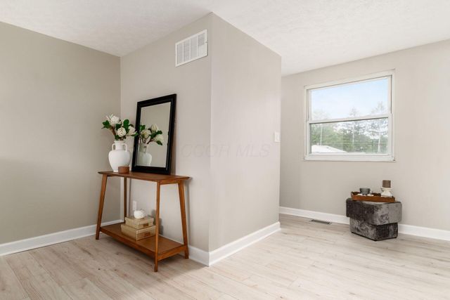 9644 Merry Lane, Pickerington, OH 43147