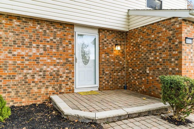 9644 Merry Lane, Pickerington, OH 43147