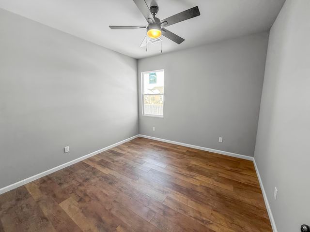 752 N Wakefield Ave, Valley Center, KS 67147