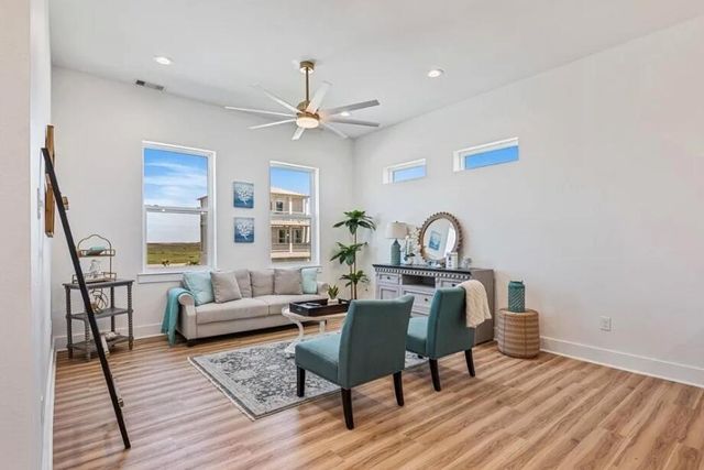 520 Annabelle Drive, Gilchrist, TX 77617