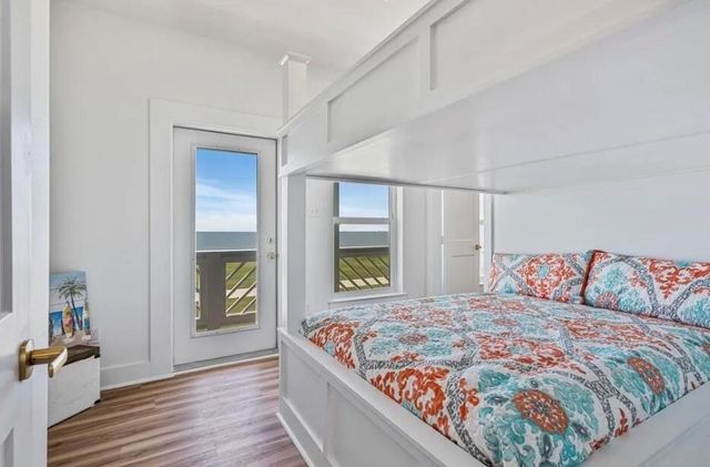 520 Annabelle Drive, Gilchrist, TX 77617