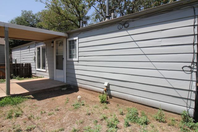 2216 30th Street, Lubbock, TX 79411