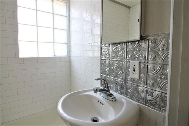 2216 30th Street, Lubbock, TX 79411