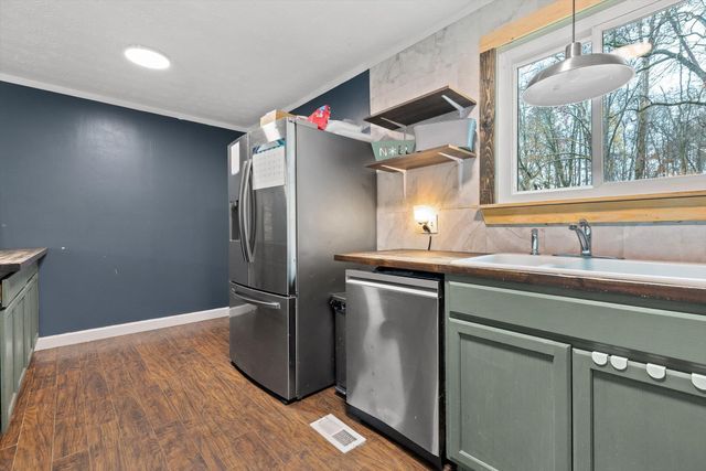 321 Thacker Lane, Etowah, TN 37331