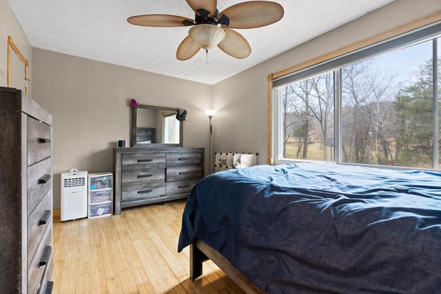 321 Thacker Lane, Etowah, TN 37331