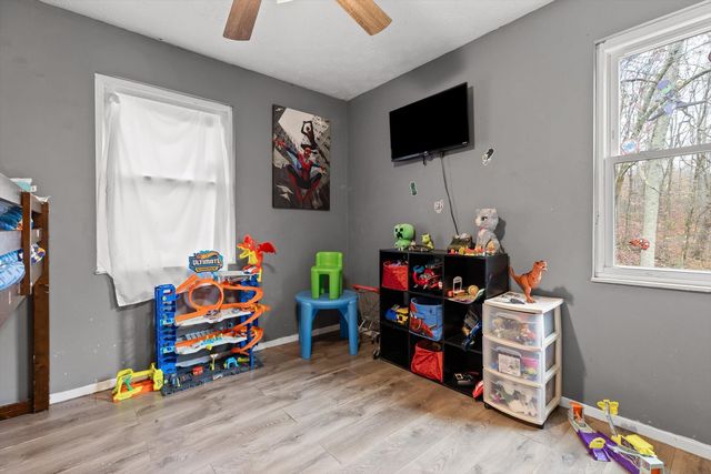 321 Thacker Lane, Etowah, TN 37331