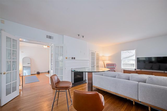 2163 University Boulevard, Houston, TX 77030