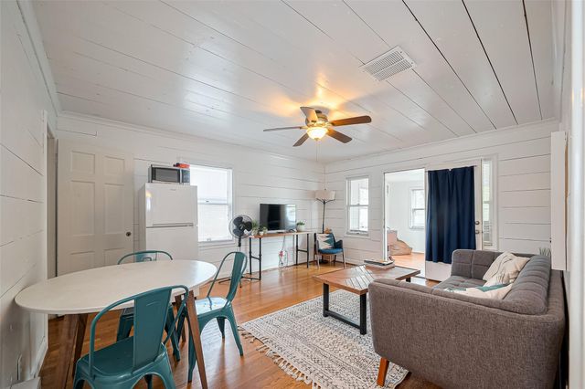 2163 University Boulevard, Houston, TX 77030