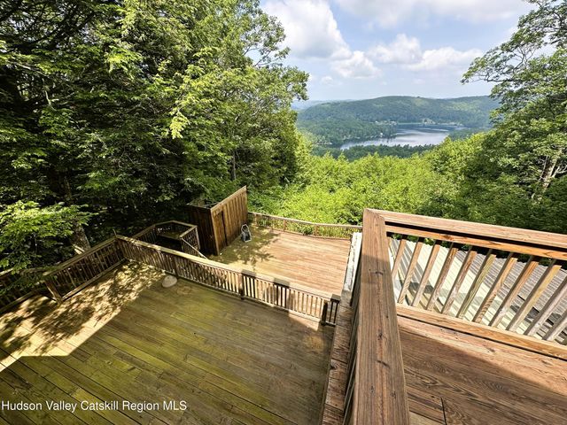 308 Shaker Ridge Drive, Canaan, NY 12029