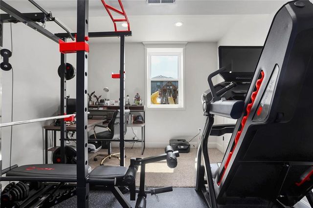 601 SW Meadowood Drive, Grain Valley, MO 64029