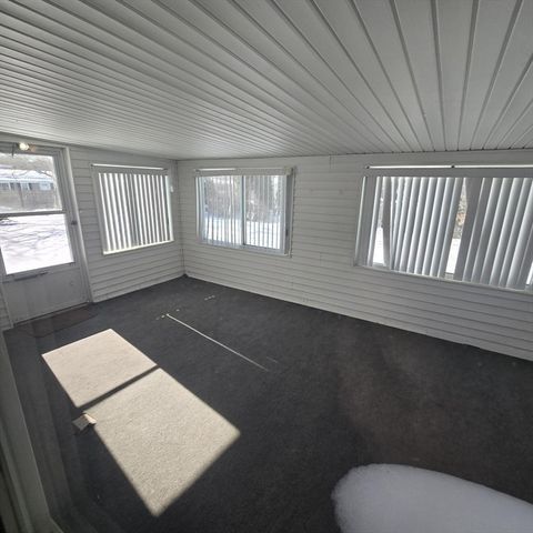 4 Annella Rd, Brockton, MA 02302