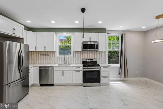 6204 EVERALL AVE, Baltimore, MD 21206