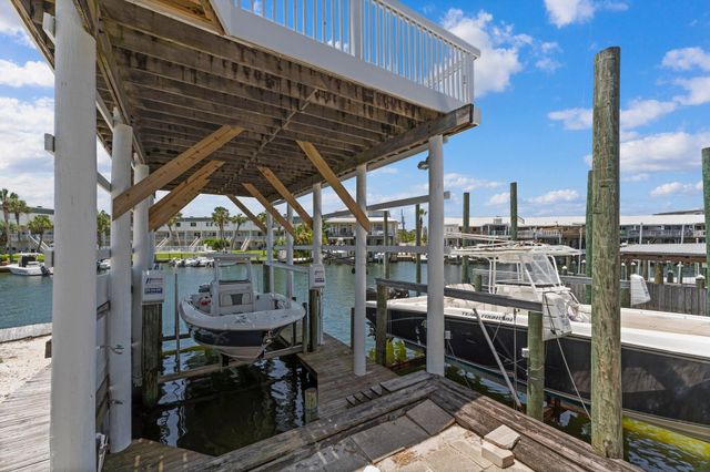 500 Vera Cruz Drive, Destin, FL 32541
