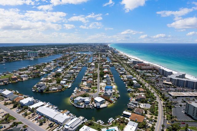 500 Vera Cruz Drive, Destin, FL 32541
