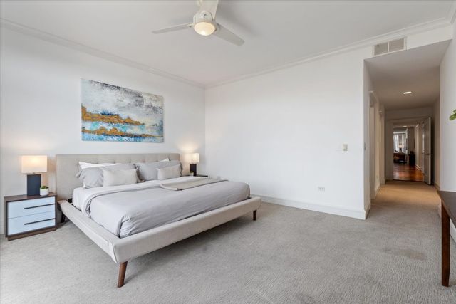 800 W Cornelia Avenue 407, Chicago, IL 60657