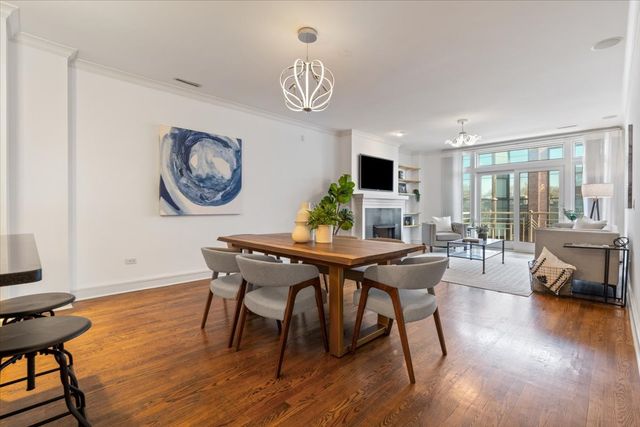 800 W Cornelia Avenue 407, Chicago, IL 60657