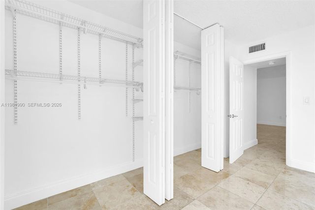 12101 NE 6th Ave 7, North Miami, FL 33161