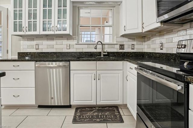 3641 Crofts Pride DR, Virginia Beach, VA 23453