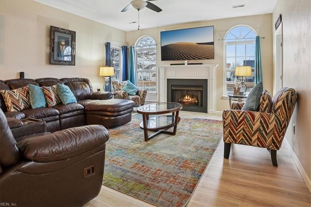 3641 Crofts Pride DR, Virginia Beach, VA 23453