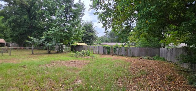 107 Brentwood Ave., Petal, MS 39465