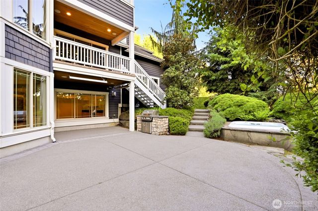 15535 148th Avenue NE, Woodinville, WA 98072