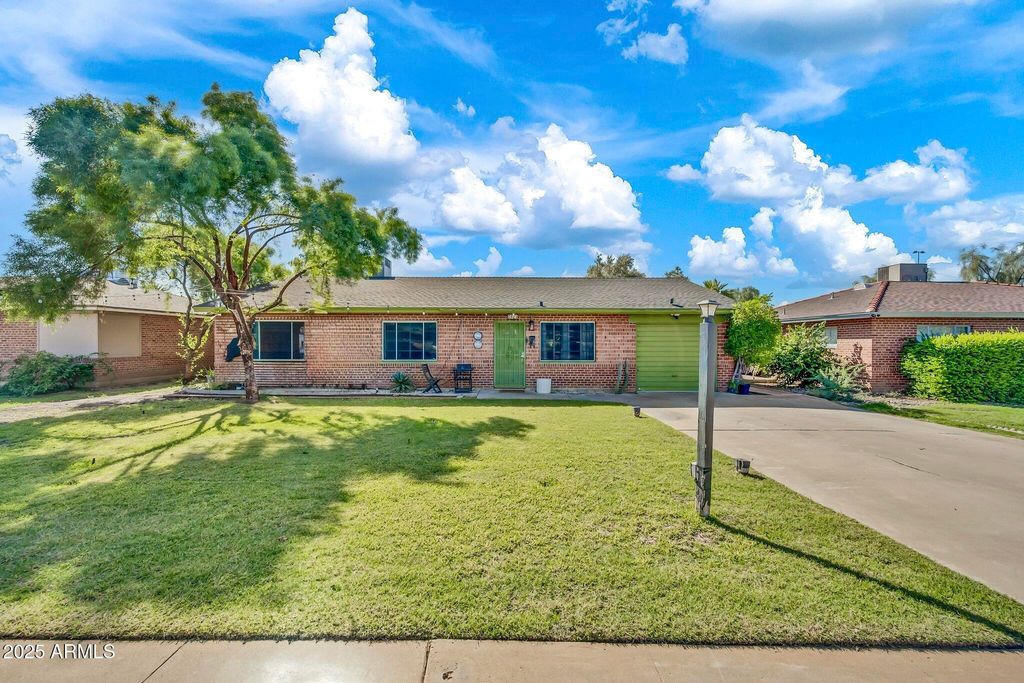 2023 E HUBBELL Street, Phoenix, AZ 85006