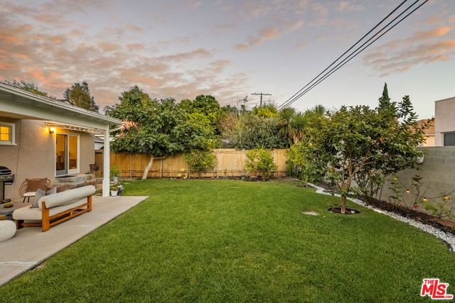5430 W 76th Street, Los Angeles, CA 90045