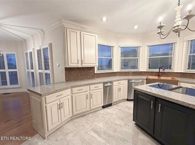 10247 Thimble Fields Drive, Knoxville, TN 37922