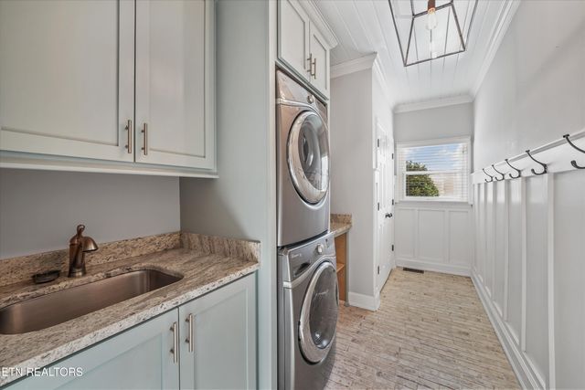 10247 Thimble Fields Drive, Knoxville, TN 37922