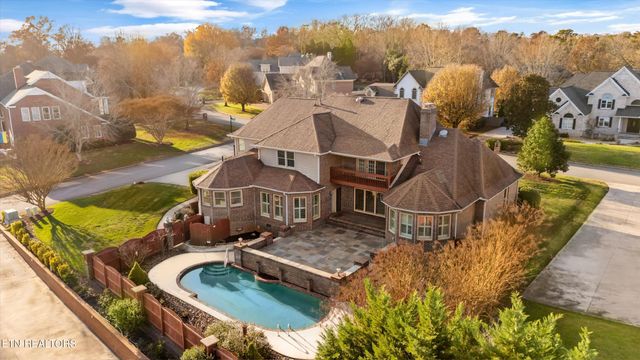 10247 Thimble Fields Drive, Knoxville, TN 37922