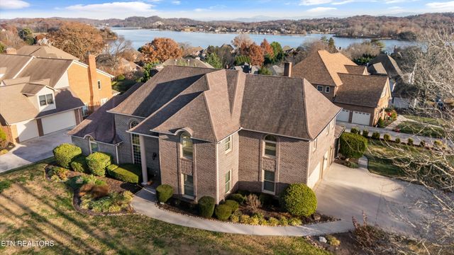 10247 Thimble Fields Drive, Knoxville, TN 37922