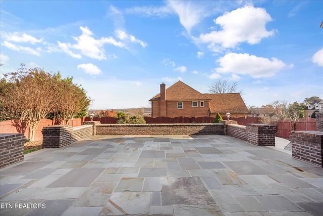 10247 Thimble Fields Drive, Knoxville, TN 37922