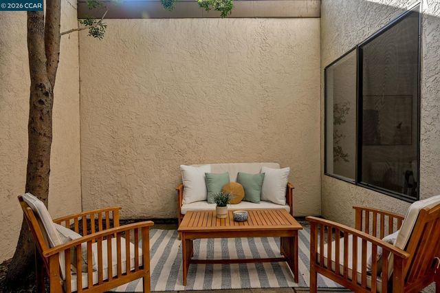 311 Pimlico Dr, Walnut Creek, CA 94597