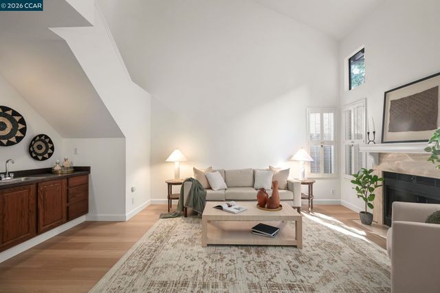 311 Pimlico Dr, Walnut Creek, CA 94597