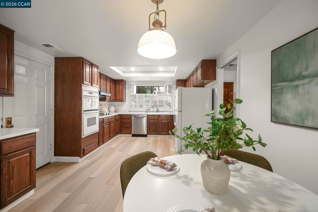 311 Pimlico Dr, Walnut Creek, CA 94597