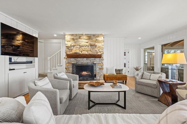 513 Greenway Avenue, Green Lake, WI 54941