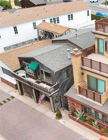 58 Surfside B, Surfside, CA 90743