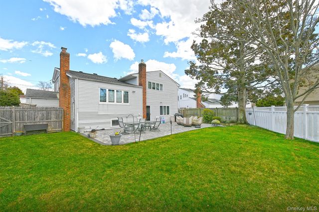 1968 Cynthia Lane, Merrick, NY 11566