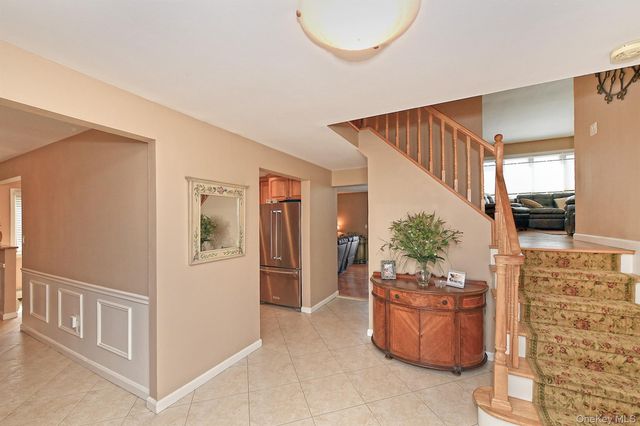 1968 Cynthia Lane, Merrick, NY 11566