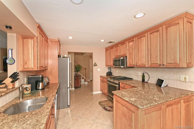 1968 Cynthia Lane, Merrick, NY 11566