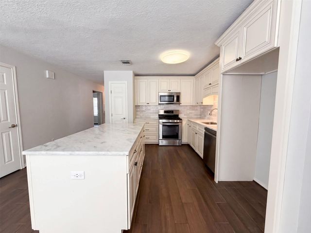 21886 Pinewilde Court, Porter, TX 77365